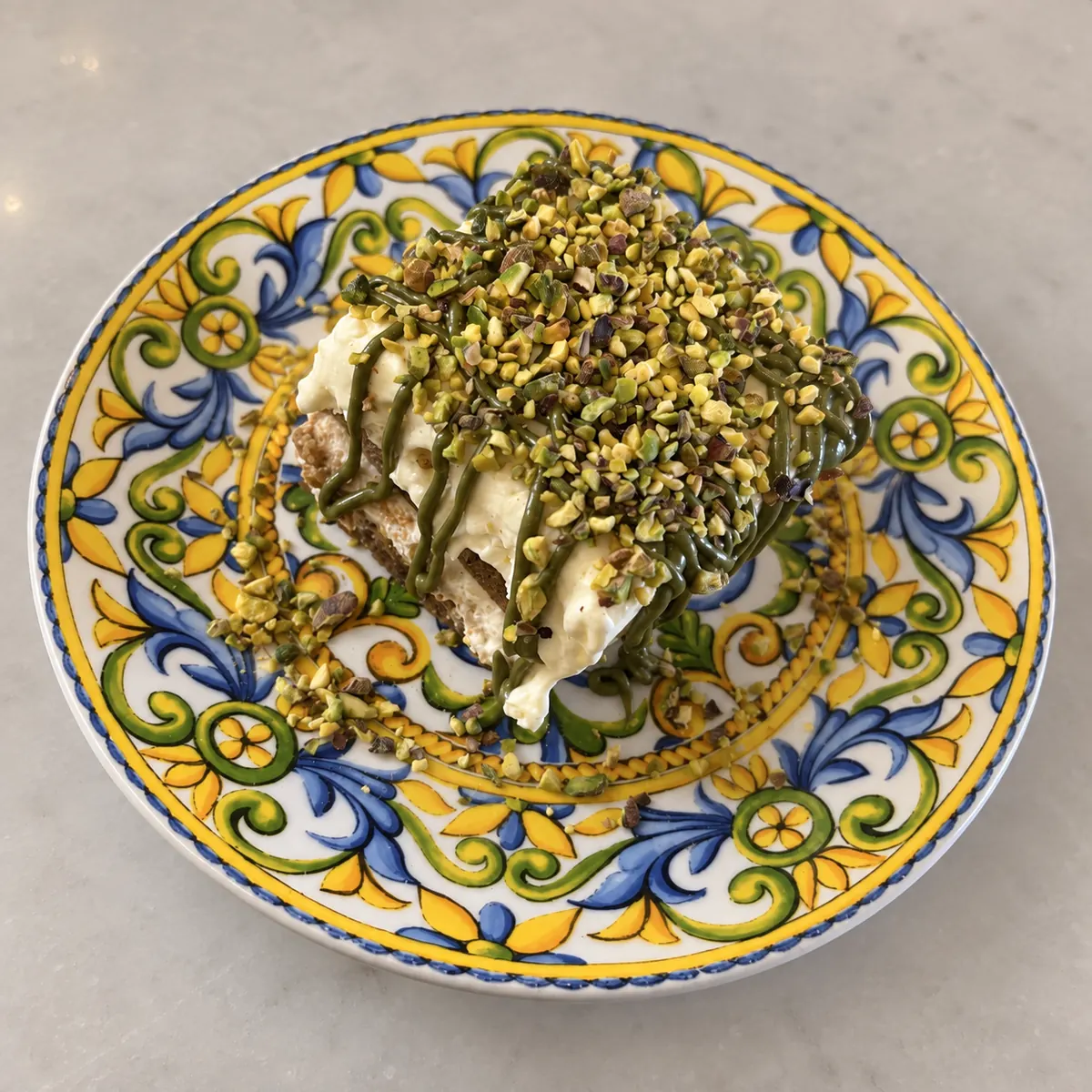 Tiramisu à la pistache servi chez Mat’izza à Paris 11e